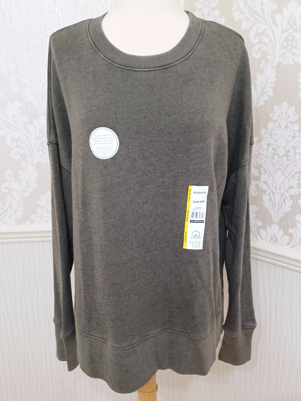 Time and Tru NWT Heather Green Sweatshirt - Relaxed Fit, Super Soft - Size Large